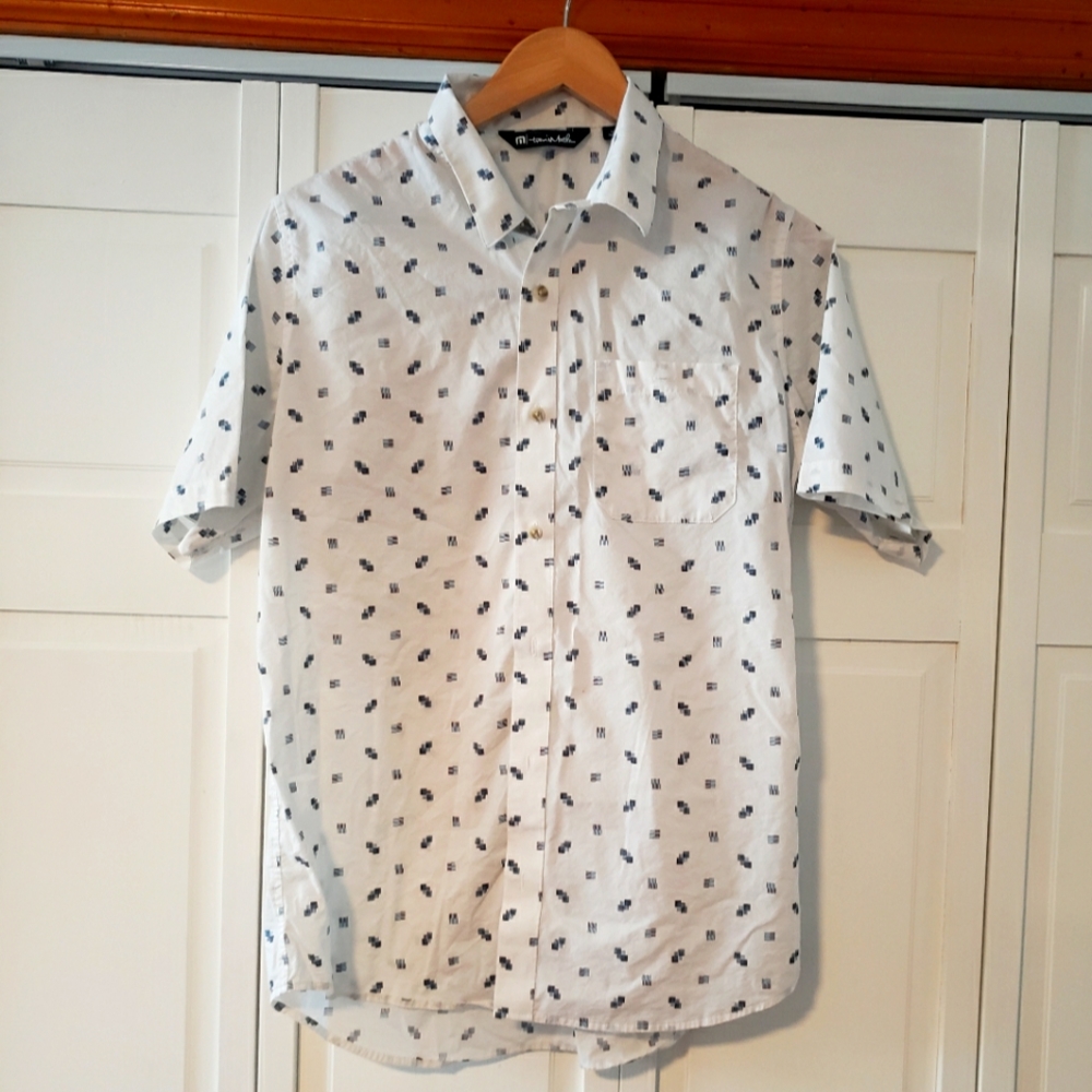 Travis Mathew Button Up Medium - image 1